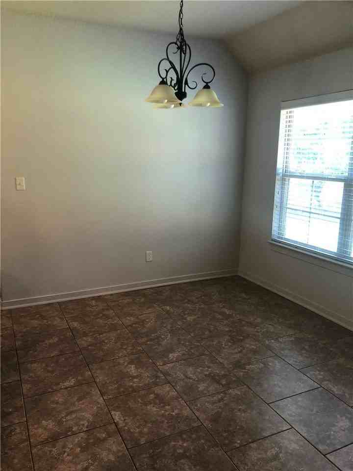 3690 W Mountain View Dr - Photo 4 of 14