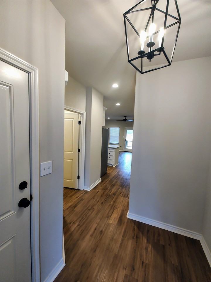 5670 Shadowbend Cir W - Photo 2 of 25