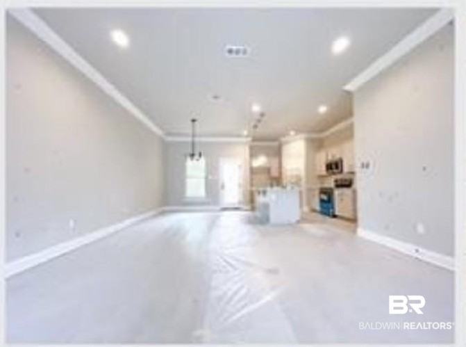 6870 Summerset Dr - Photo 2 of 4