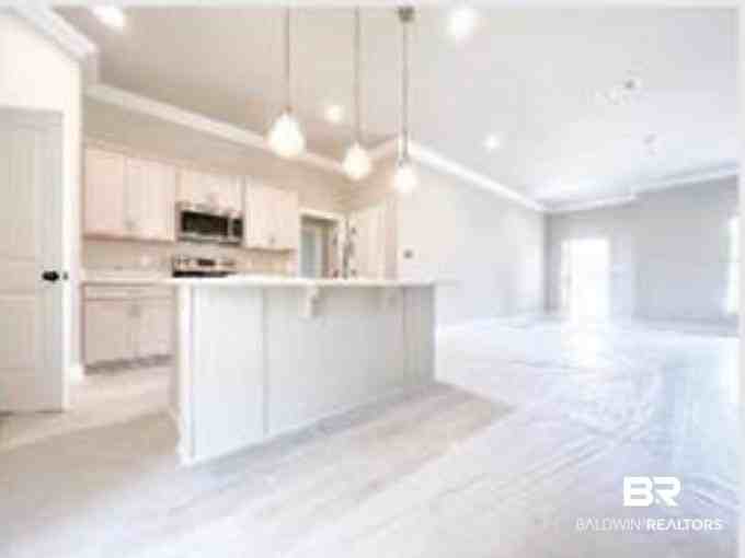 6870 Summerset Dr - Photo 3 of 4