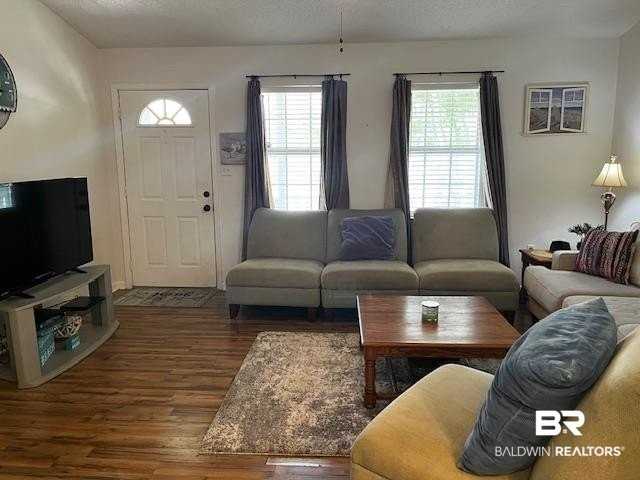 20066 William St - Photo 6 of 20
