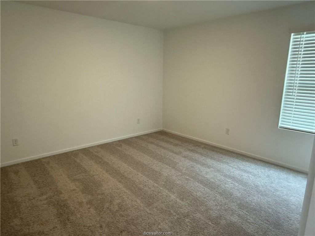 6090 Gunn Ridge Drive - Photo 7 of 12