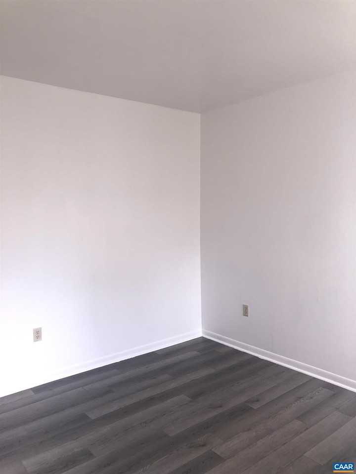 1307 Wertland St #C7 - Photo 6 of 11