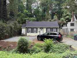 featured image of 140 Valley Rd