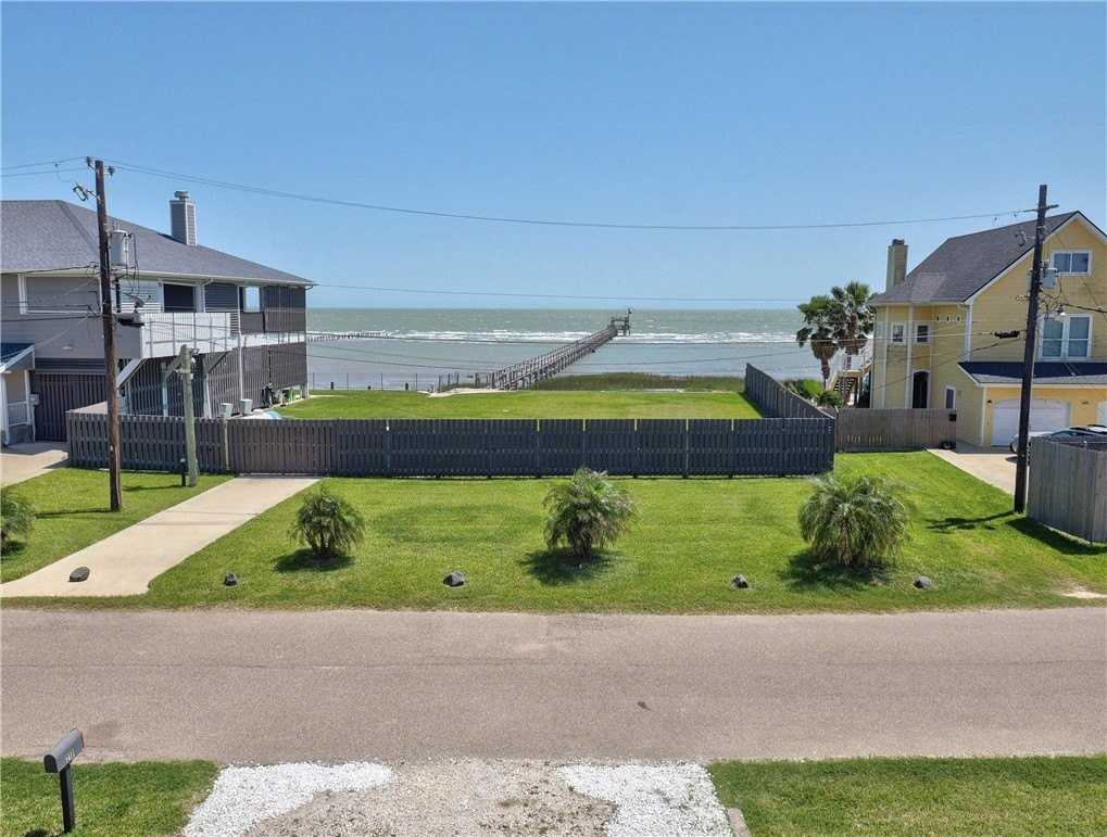 210 Causeway St - Photo 3 of 33