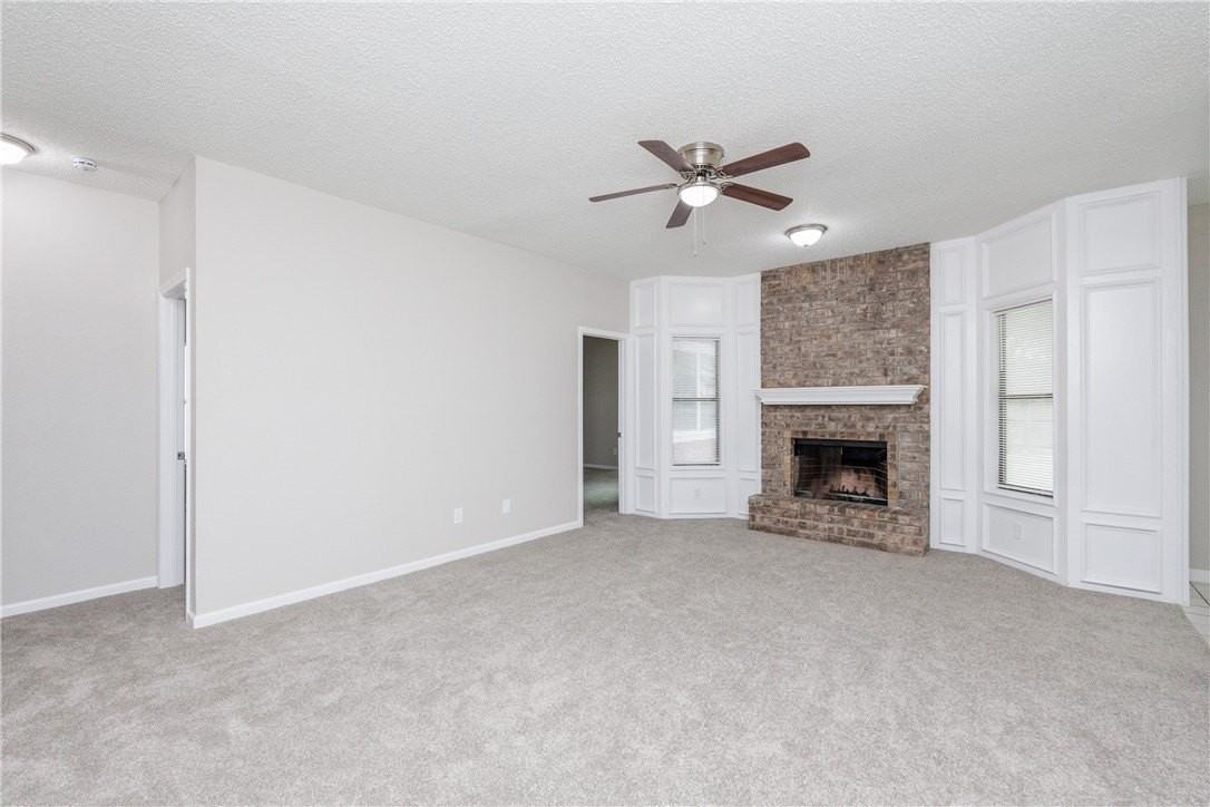 11313 Red Creek Cir - Photo 5 of 35