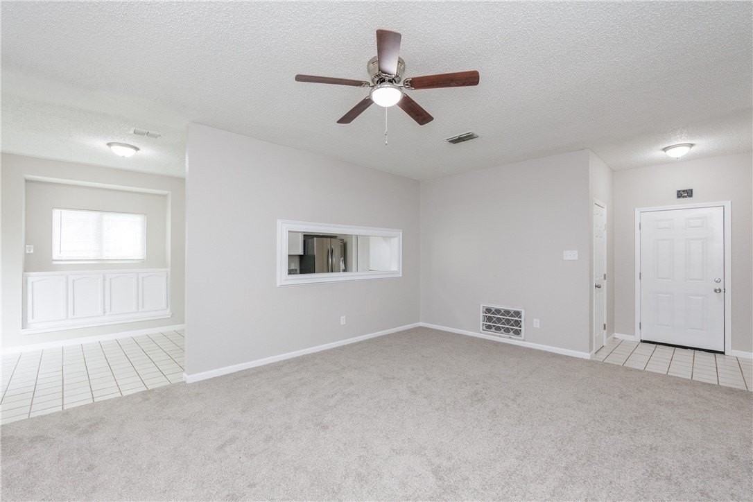 11313 Red Creek Cir - Photo 7 of 35
