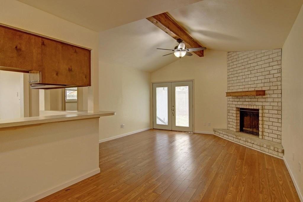 11401 Woodway Creek Dr - Photo 3 of 38