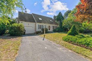 32 Wintergreen Rd - Photo 1 of 1