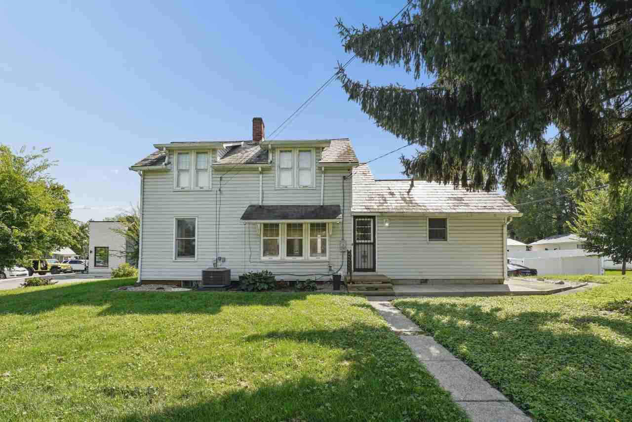 325 Main St - Photo 2 of 35
