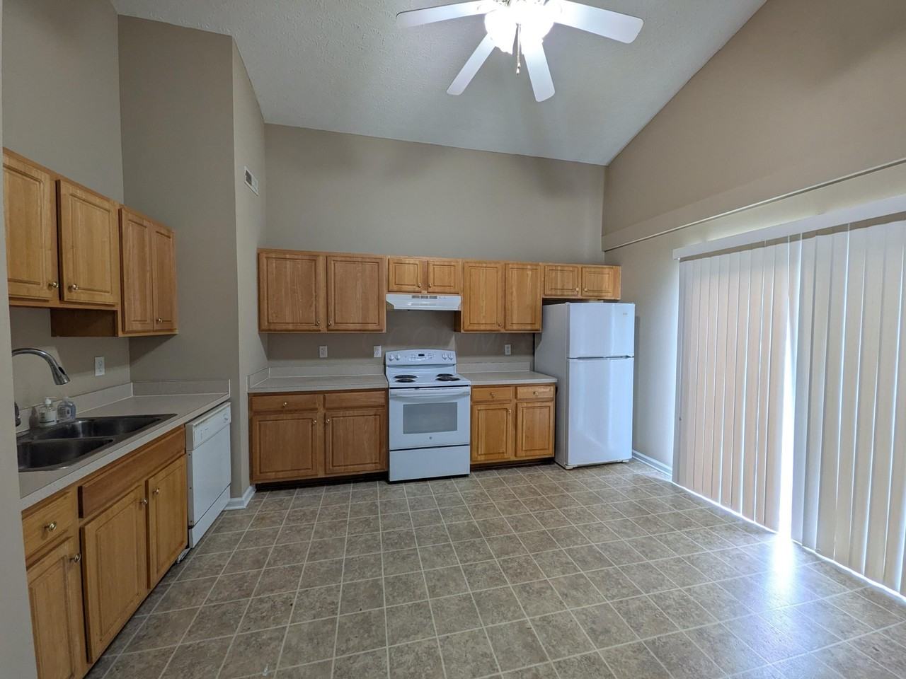 3417 Quinlan Blvd - Photo 4 of 11