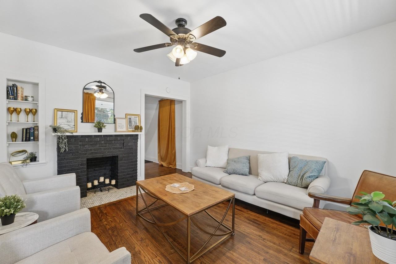 212 W 3rd Ave - Photo 7 of 27