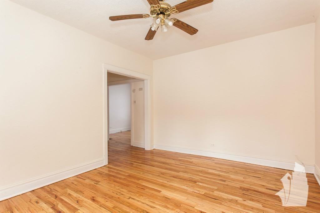 3823 N Fremont St #3827-5E1 - Photo 4 of 12