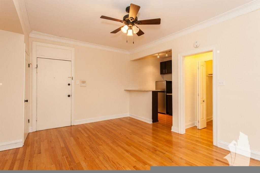 4614 N Paulina St #404 - Photo 3 of 8