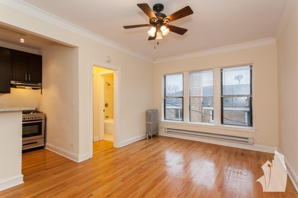 4614 N Paulina St #404 - Photo 7 of 8
