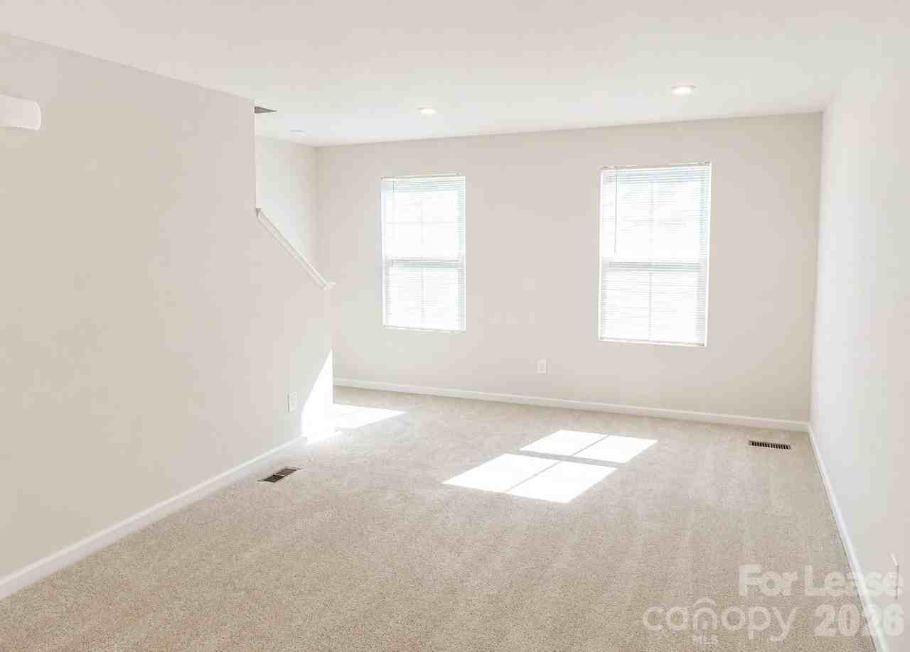 4018 Drakeford Towns Aly - Photo 4 of 12