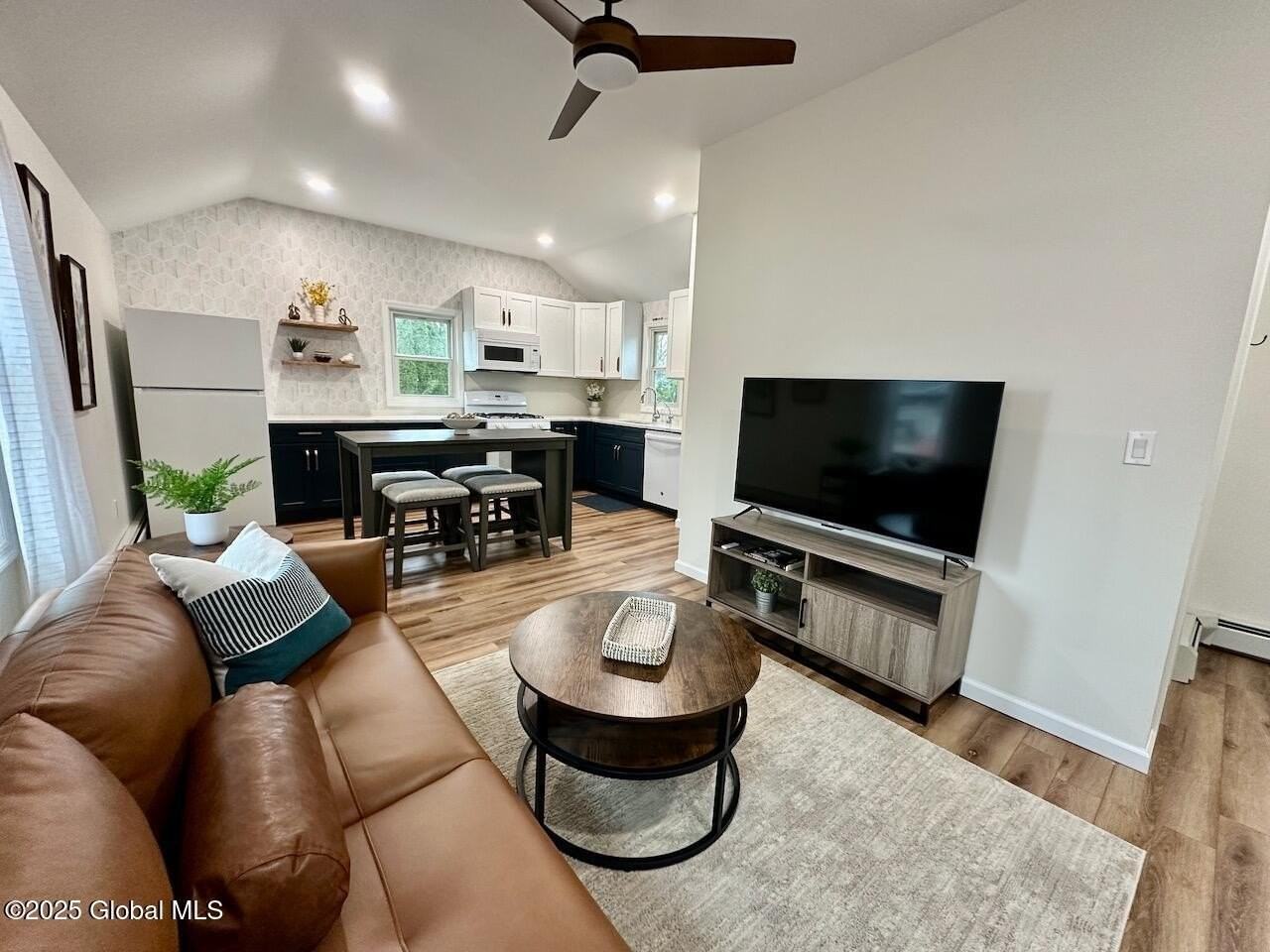 59 S Franklin St #2 - Photo 6 of 30