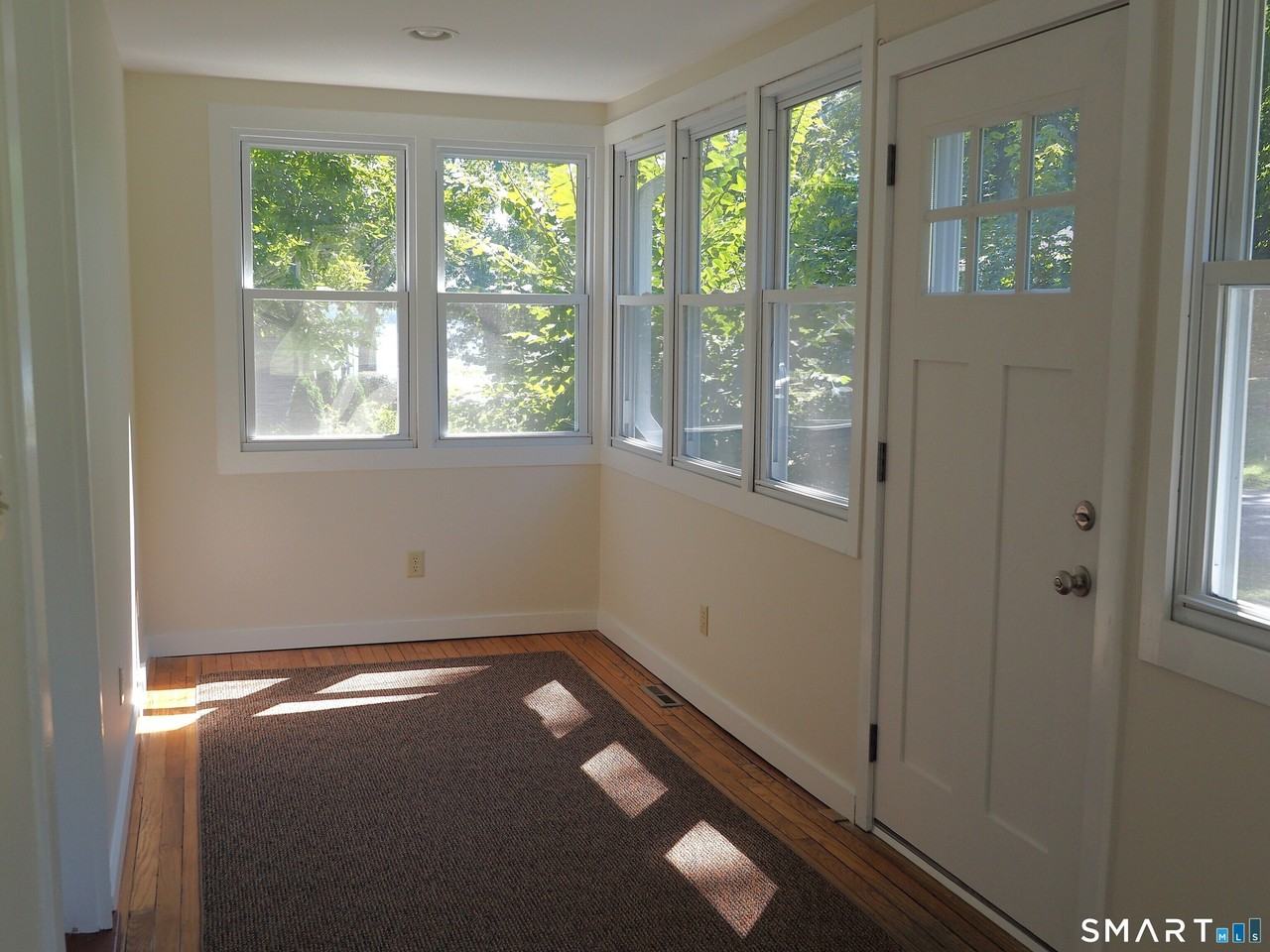 101 Lake Rd - Photo 4 of 25