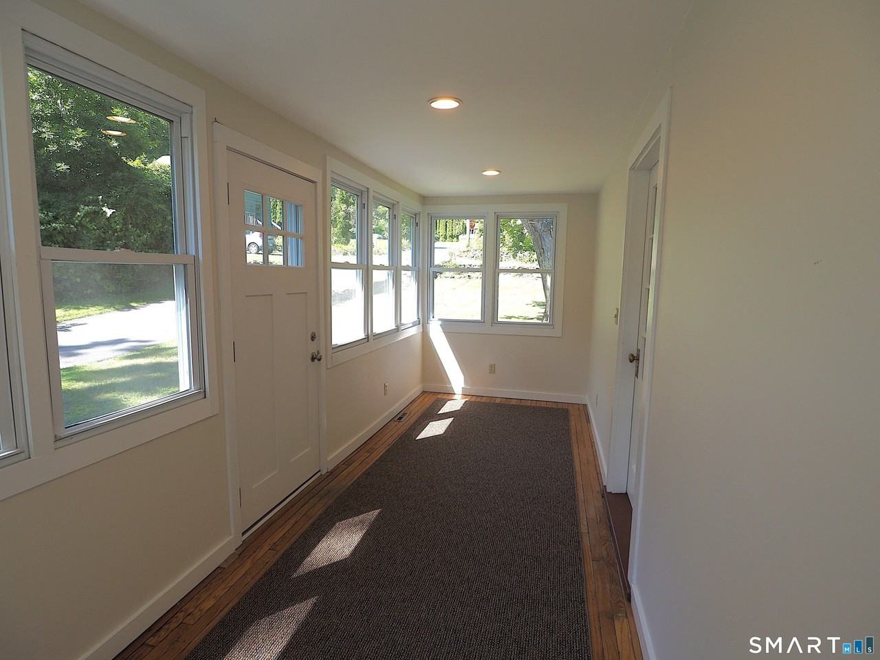 101 Lake Rd - Photo 5 of 25