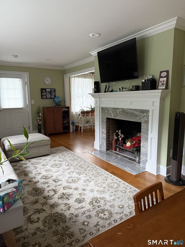 288 Noroton Ave - Photo 3 of 38