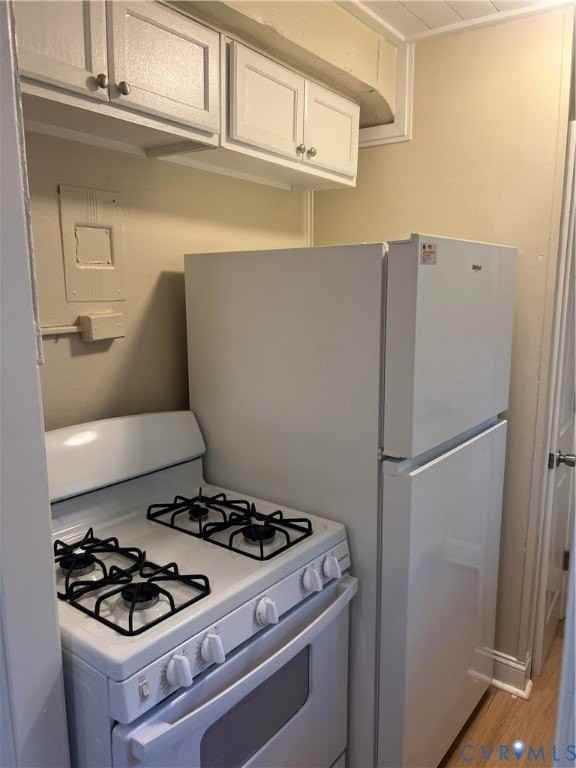 401 Monticello Dr - Photo 6 of 14