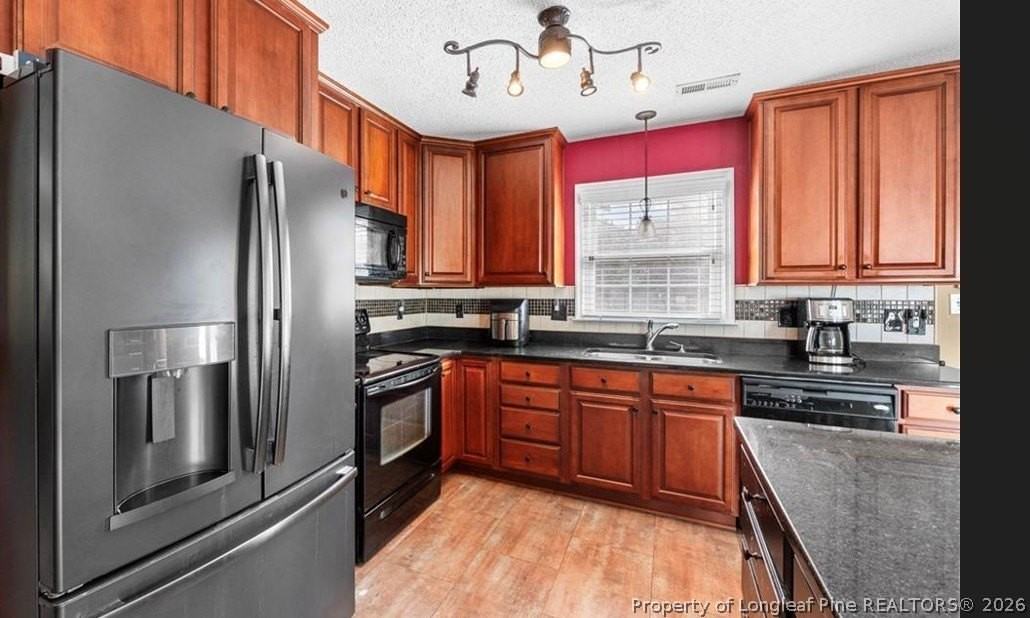 1775 Potomac Rd - Photo 3 of 10