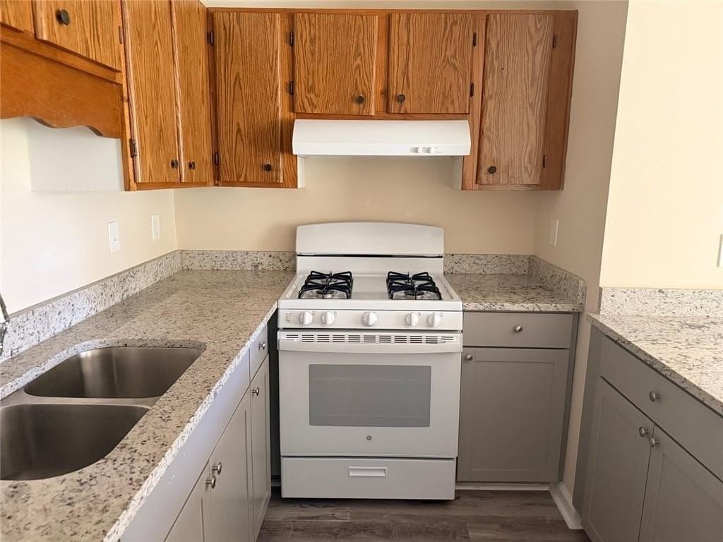 1580 Oakpointe Dr Sw #H - Photo 6 of 14