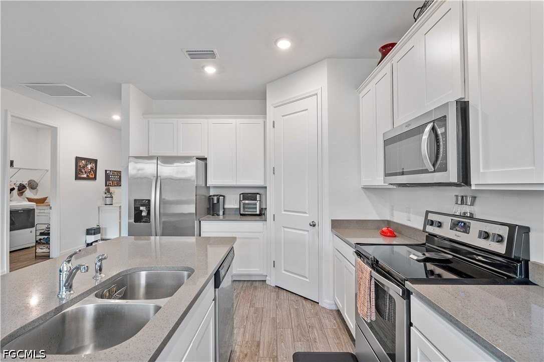 16360 Palmetto St - Photo 6 of 35