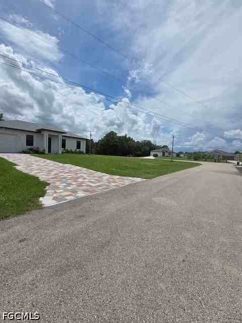 432 Raymer St - Photo 2 of 34