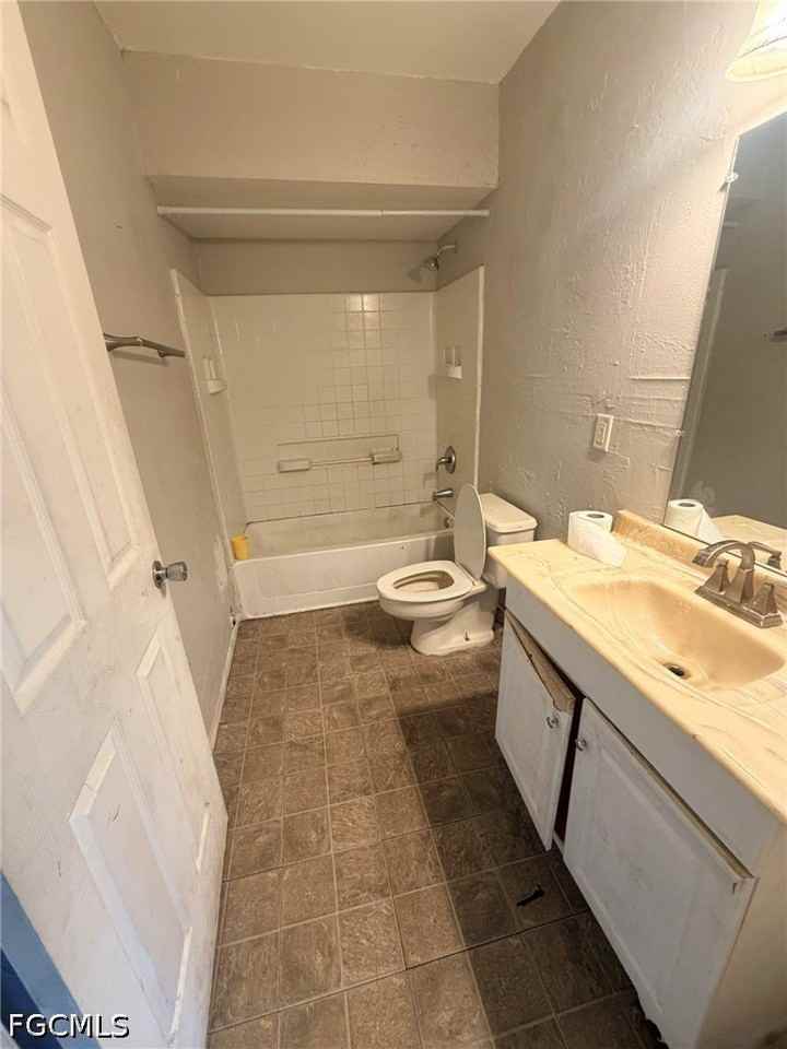2670 Broadway #5 - Photo 7 of 14