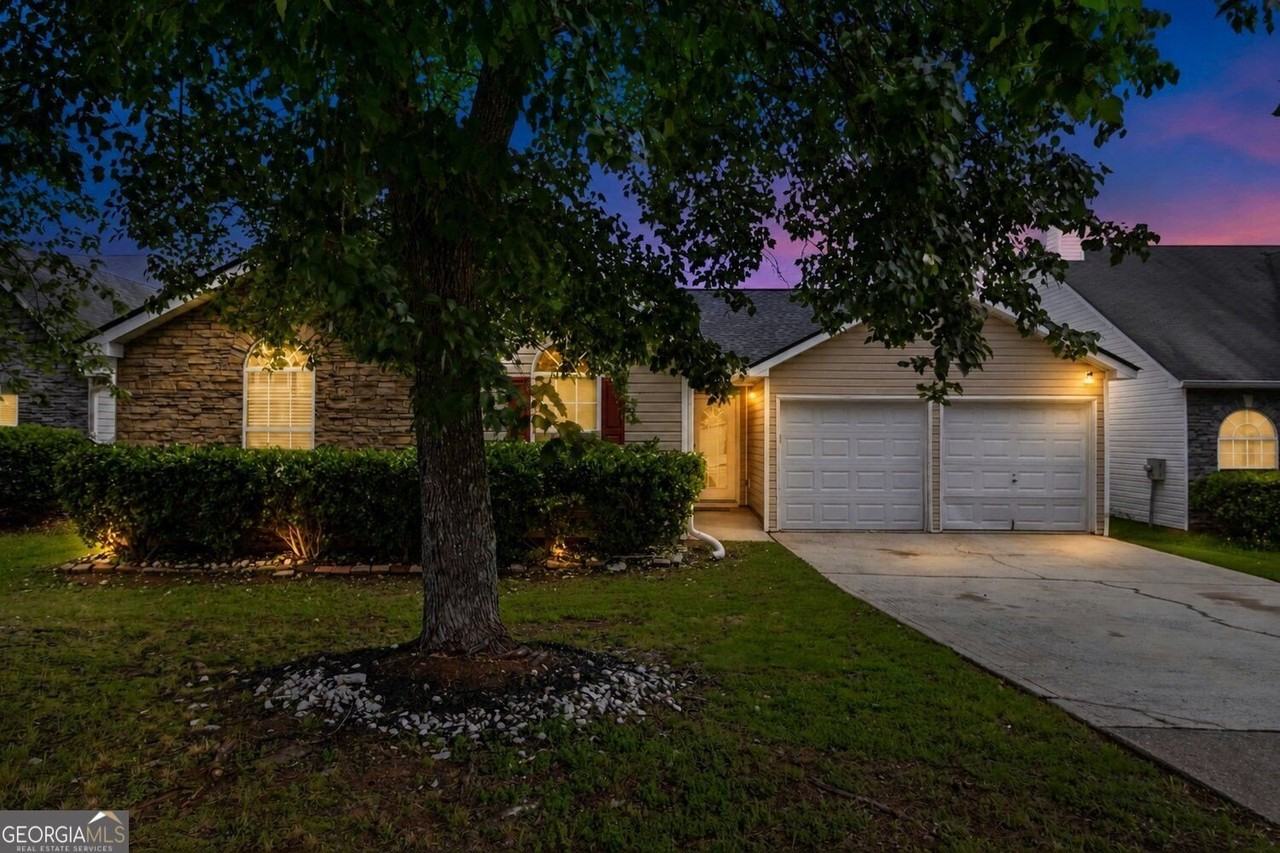 2922 Knoll View Pl - Photo 2 of 12