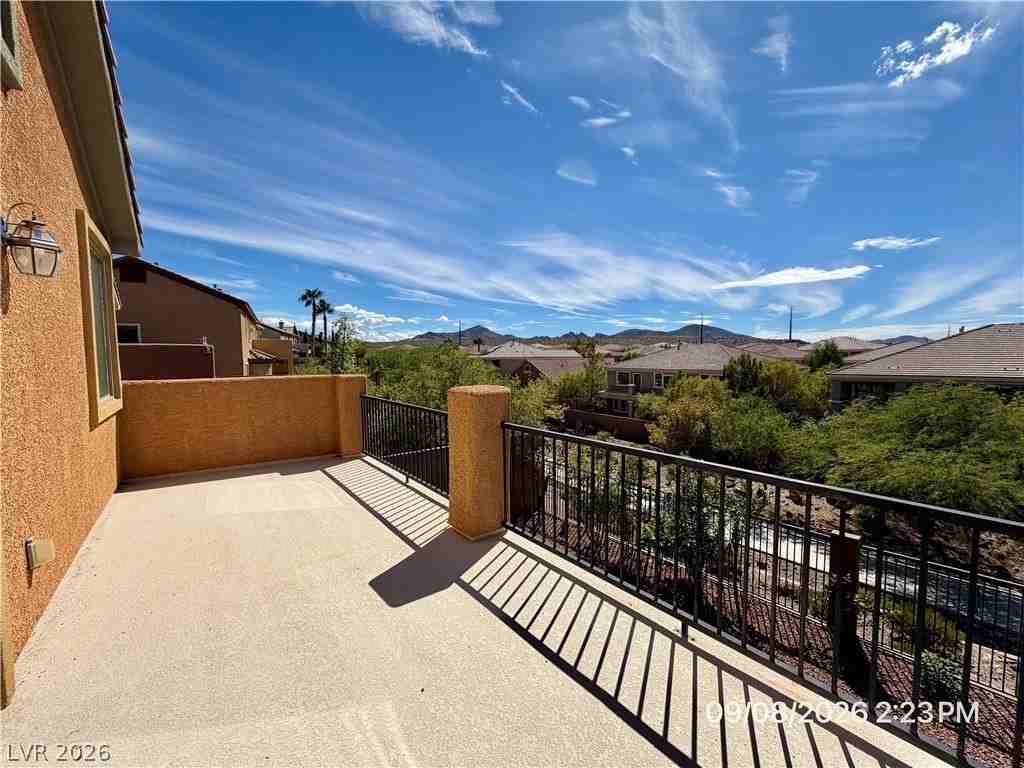 2721 Auchmull St - Photo 3 of 50