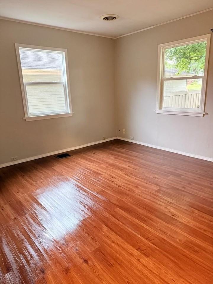 1305 Napoleon St - Photo 5 of 5