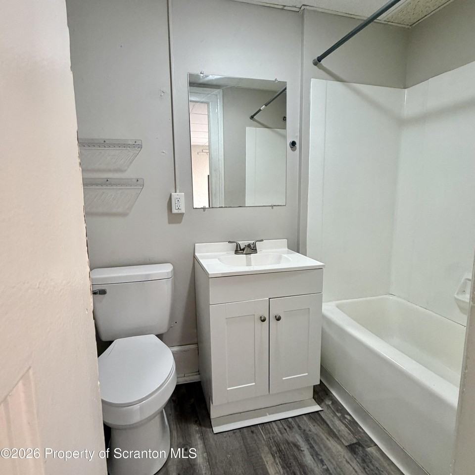 102 Delaware Ave #3B - Photo 7 of 8