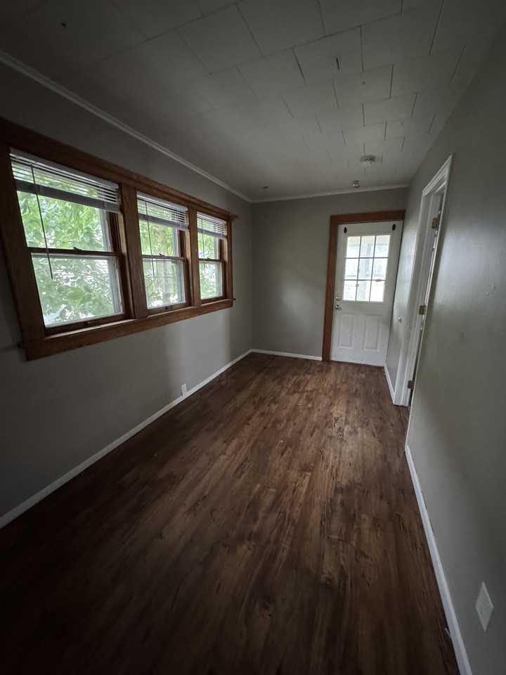 620 Scott Ave #1 - Photo 6 of 7