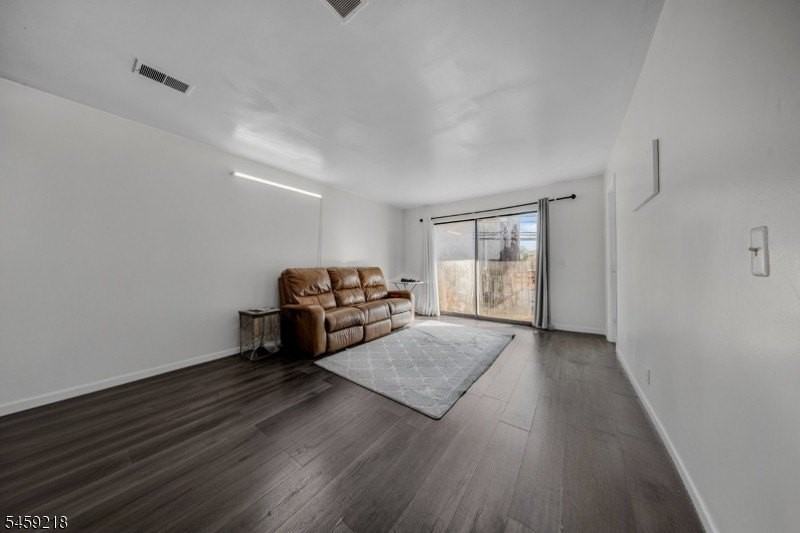 314 Saint Pauls Ave - Photo 6 of 19