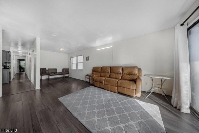 314 Saint Pauls Ave - Photo 7 of 19