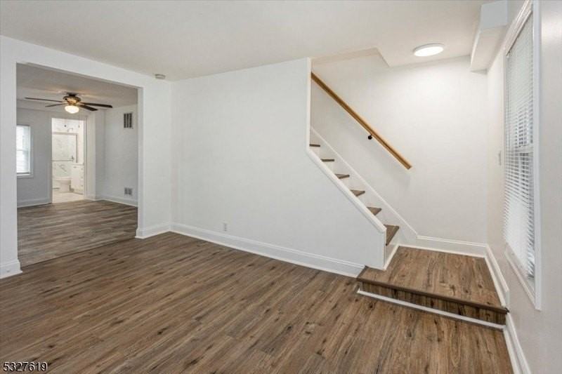 29 Washington St - Photo 6 of 25
