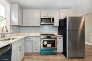 31 Mulberry St - Photo 1 of 1