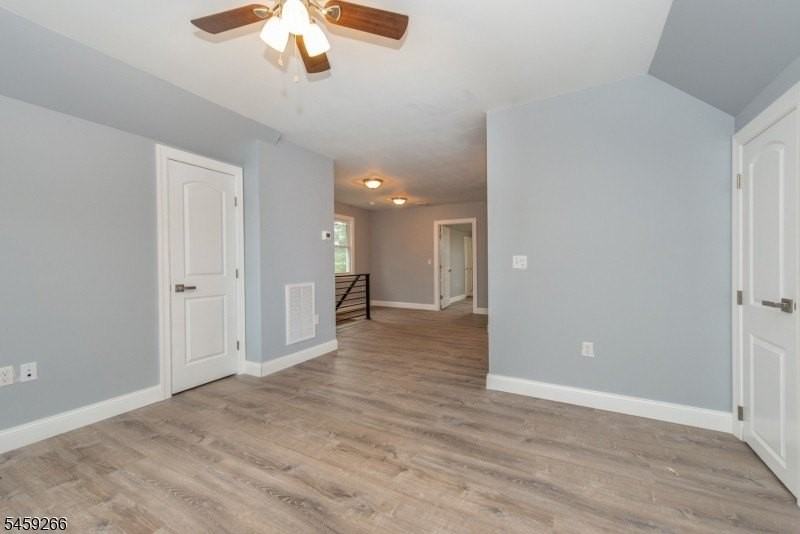 31 Mulberry St - Photo 7 of 12