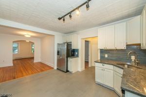 featured image of 43 Walnut St #1