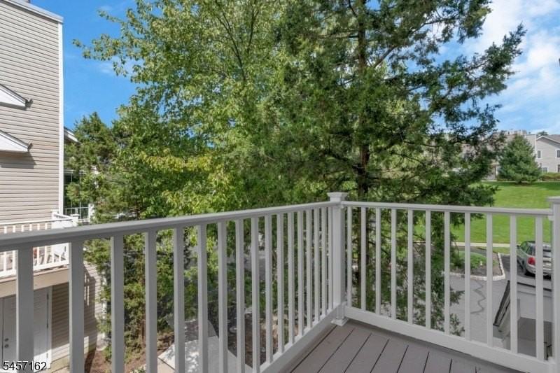 81 Encampment Dr - Photo 4 of 39