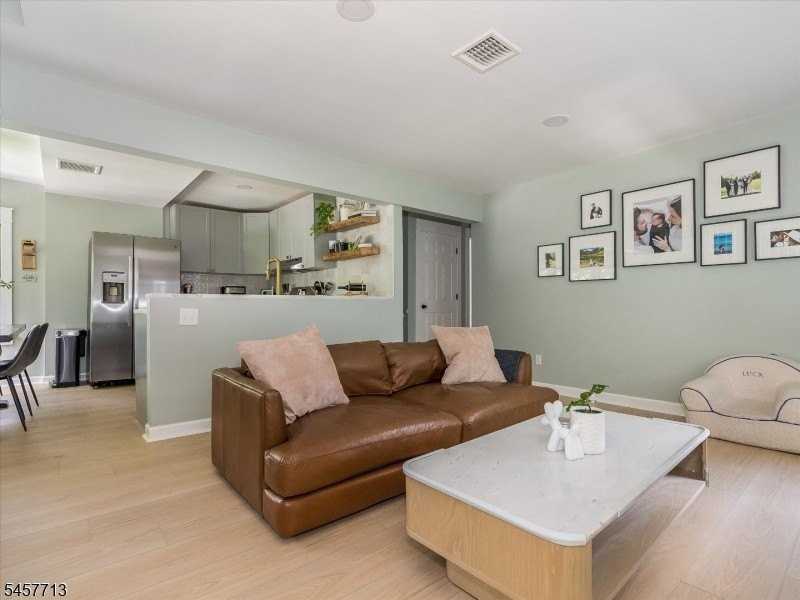 148 Grove St #2 - Photo 5 of 20