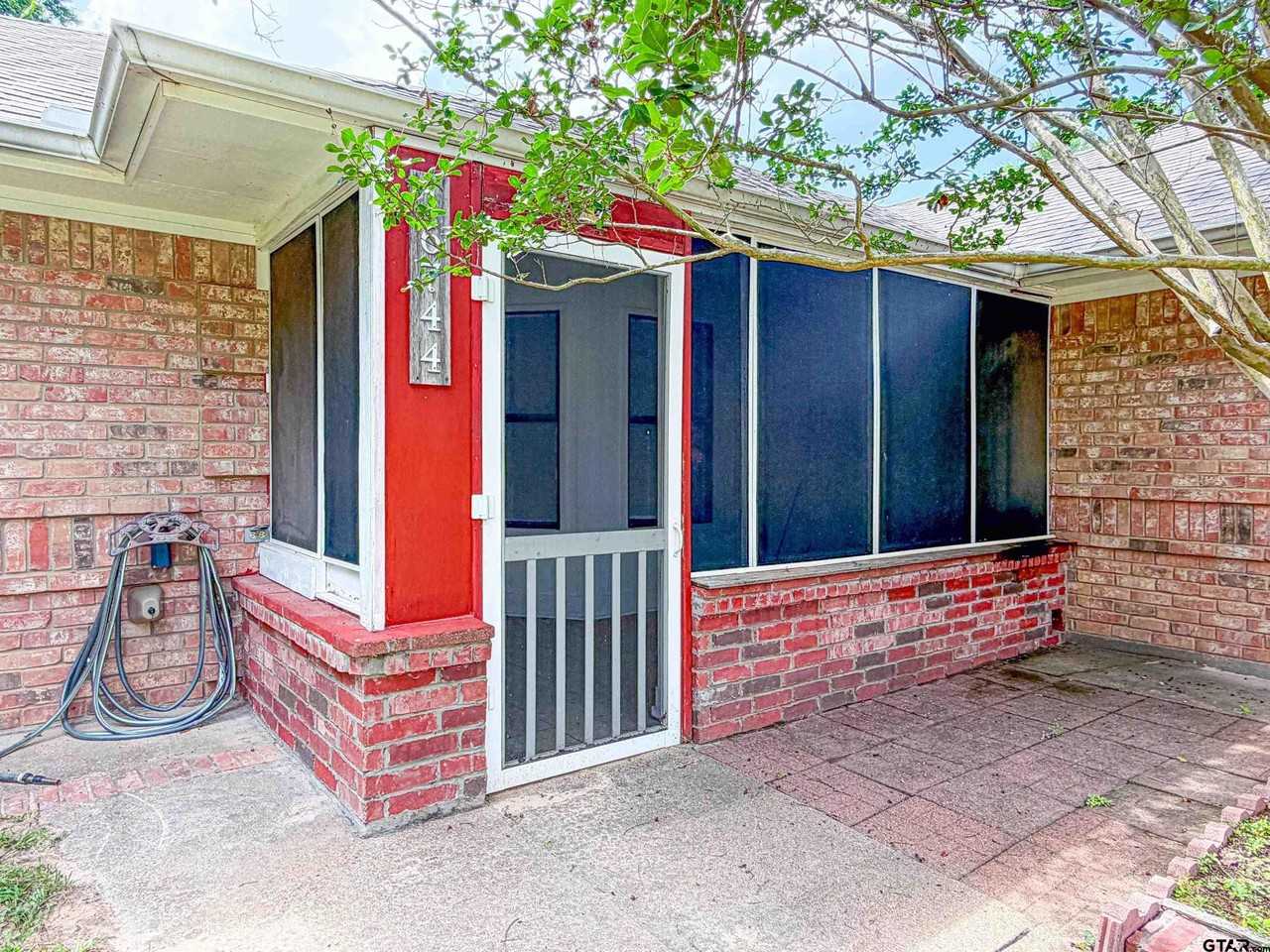 16744 Overland Stage Dr - Photo 4 of 20