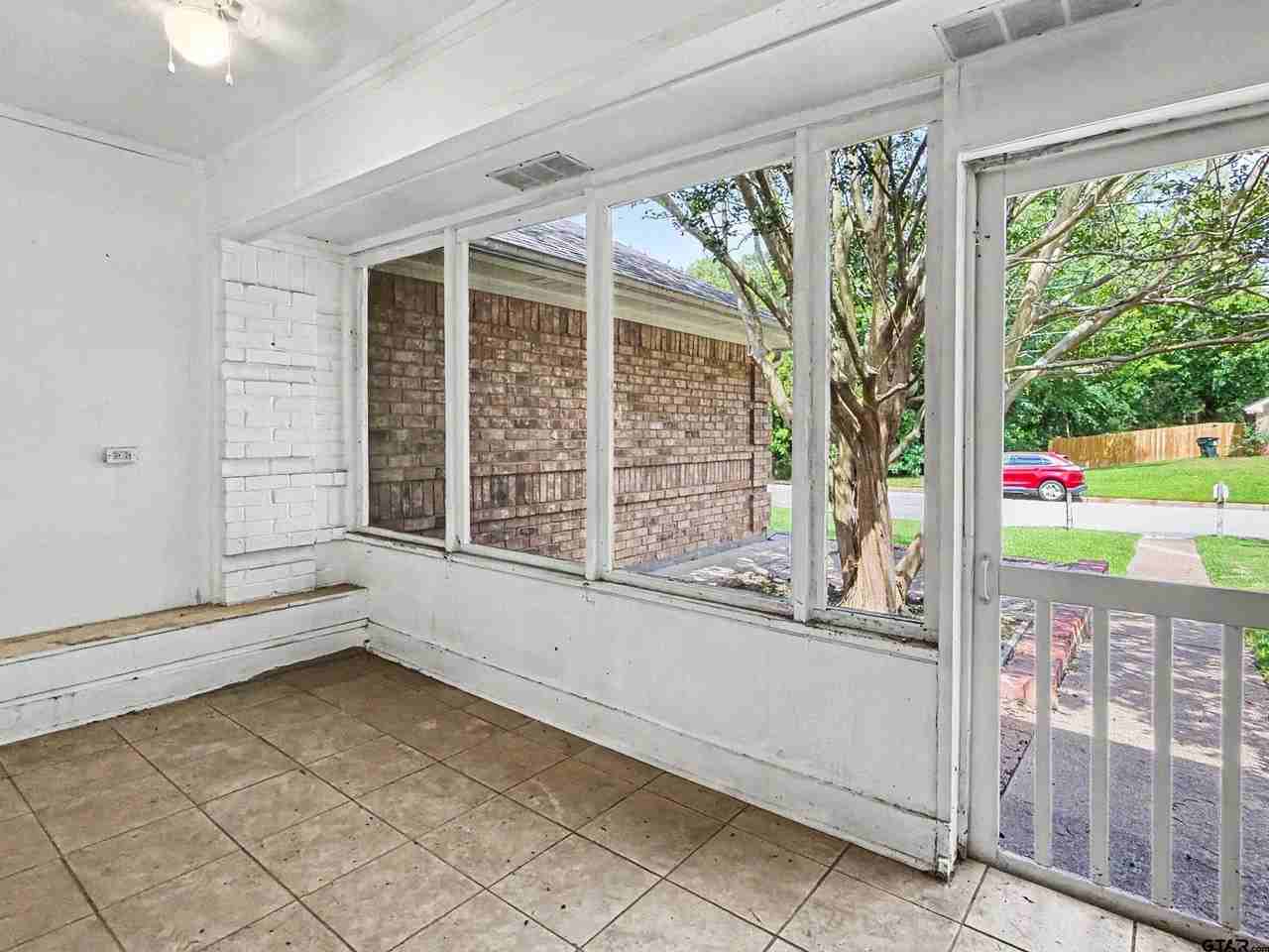 16744 Overland Stage Dr - Photo 5 of 20