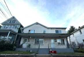 featured image of 335 N Hyde Park Ave
