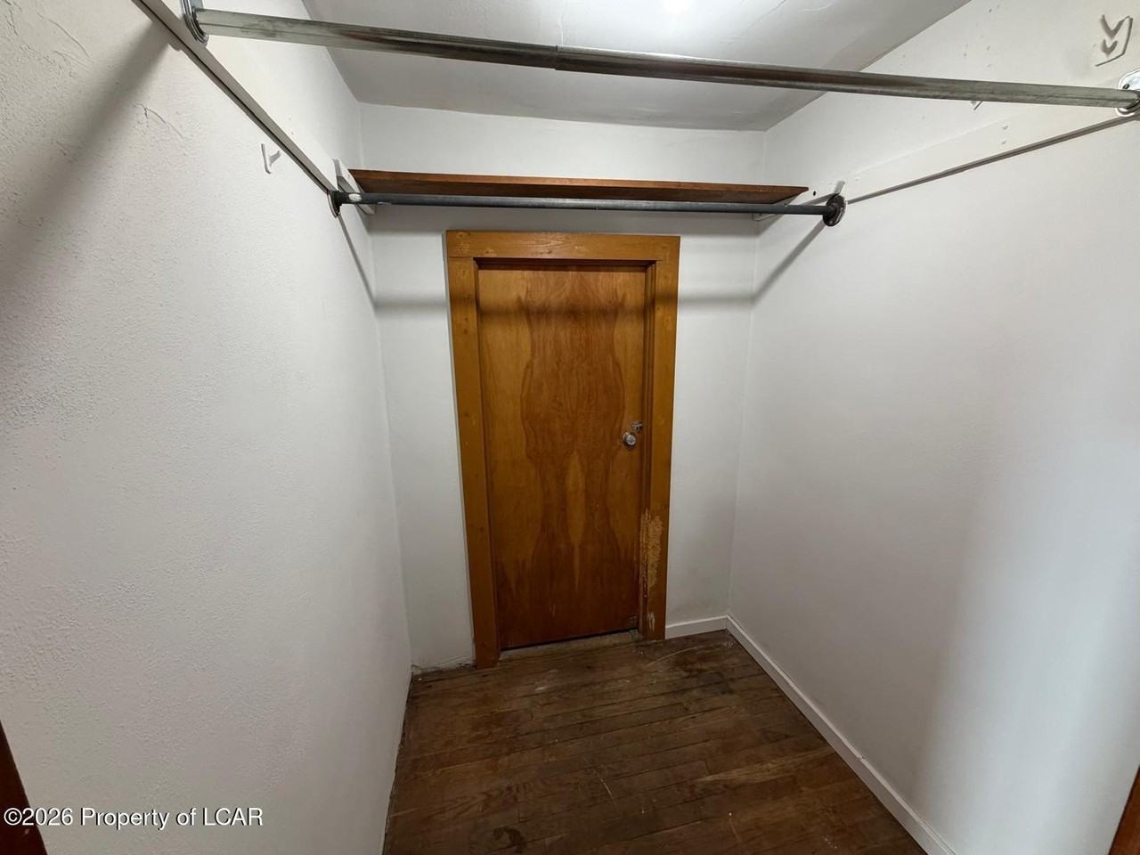 335 N Hyde Park Ave #2ndFLREAR - Photo 6 of 10
