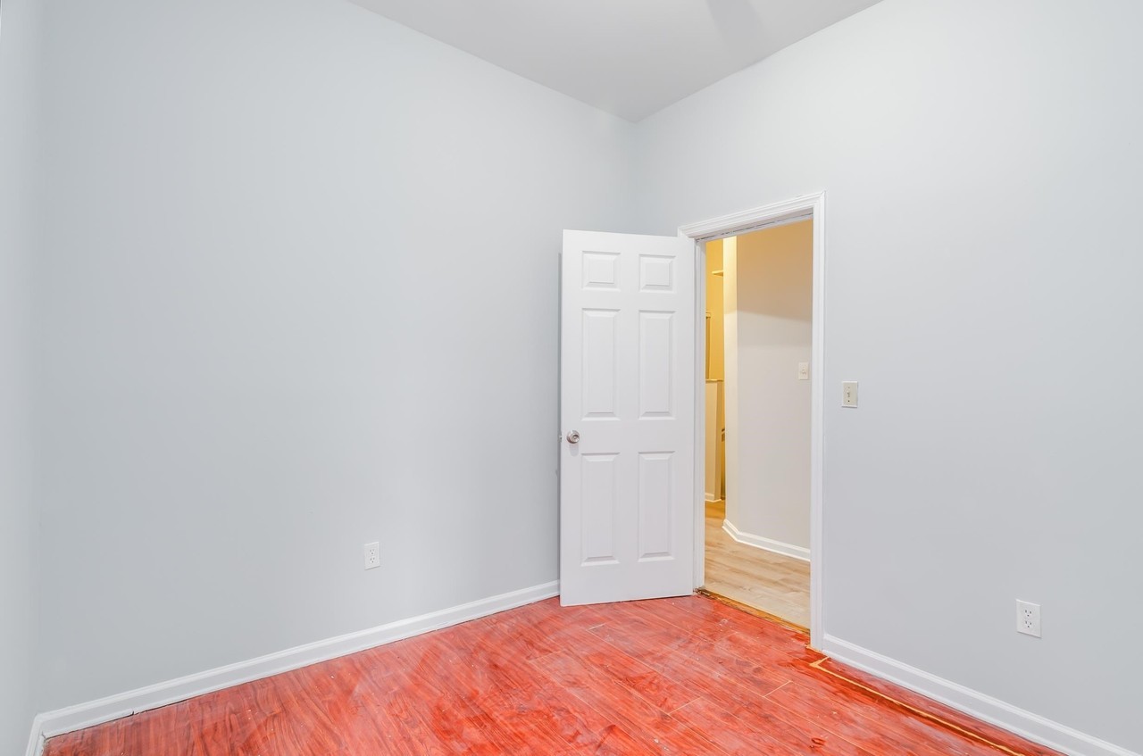 107 Grant Ave #1 - Photo 7 of 11