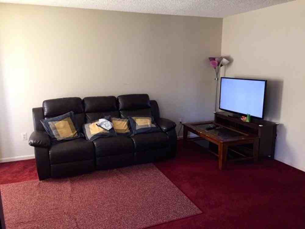 29 Holly St - Photo 2 of 7