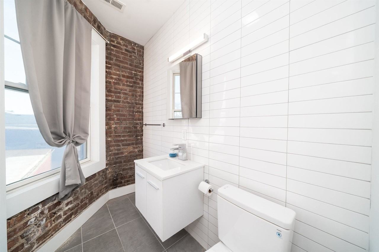 25 Corbin Ave #3 - Photo 6 of 12